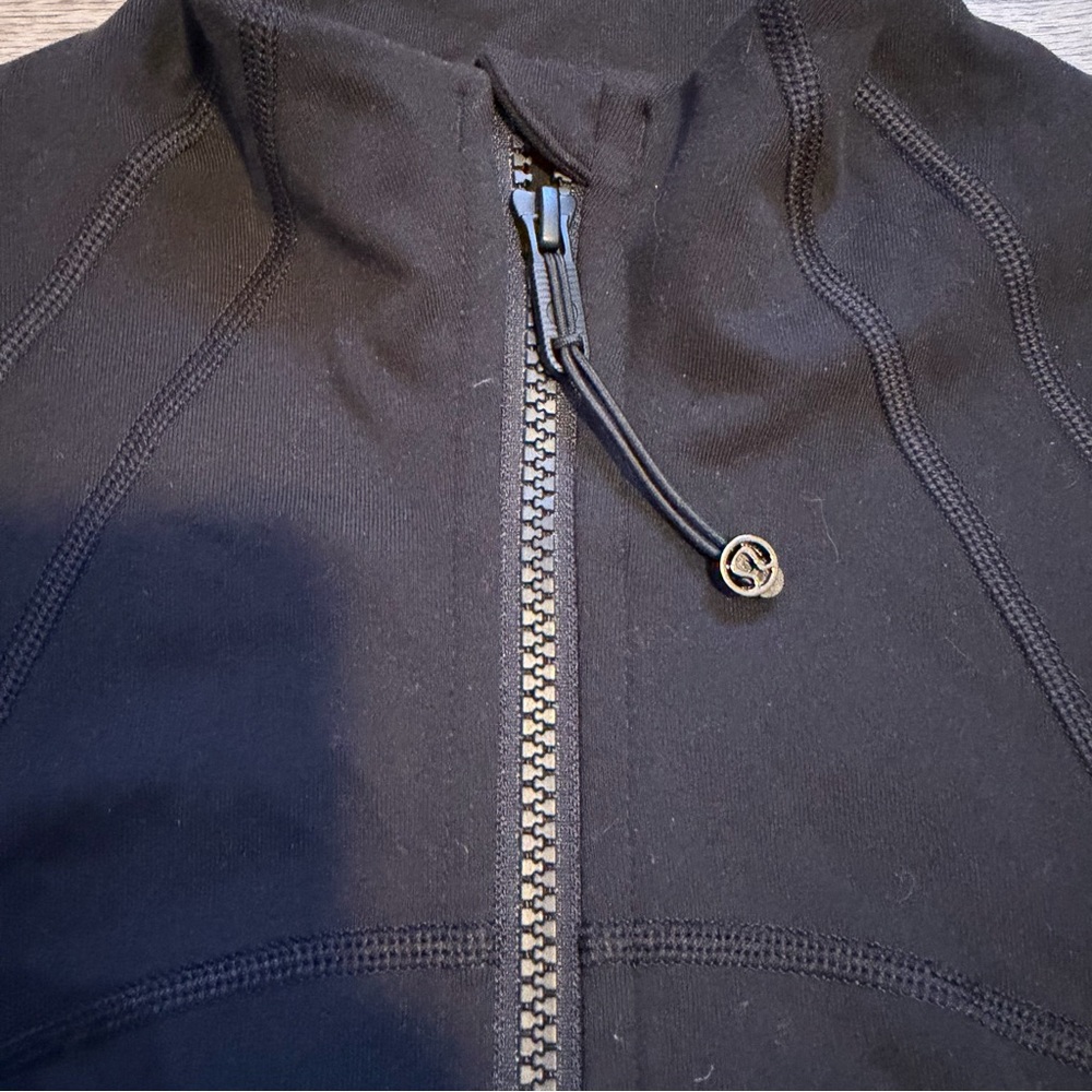 lululemon athletica Black Full-Zip Lightweight Jacket - Picture 9 of 10